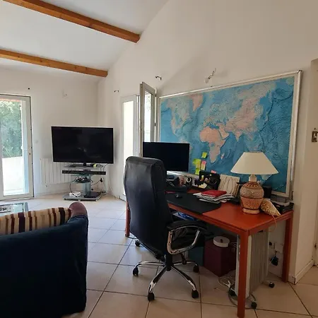 Séjour chez l'habitant Chambre Nimes Nîmes
